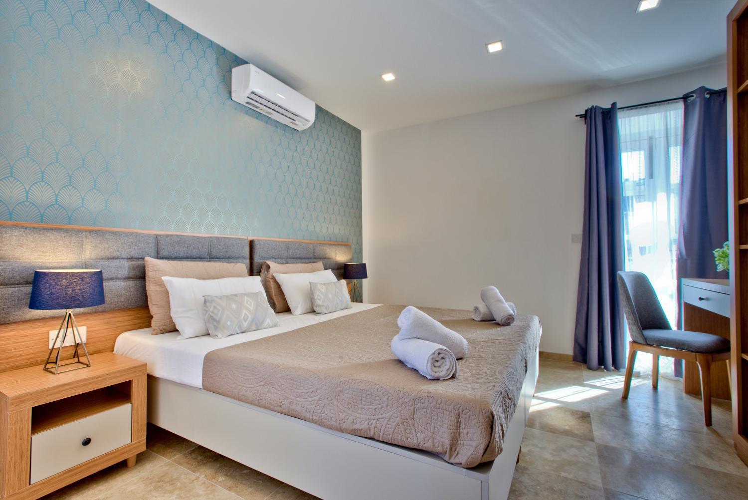 Valletta Luxury 4-Bedroom Duplex With Stunning Sea Views Private Terrace And Jacuzzi Exterior photo